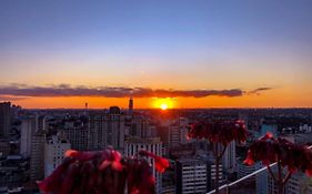 Apto central, com vista deslumbrante!